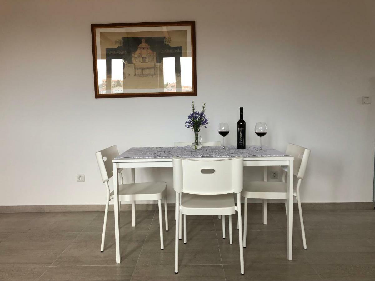 Apartment Buga In Center Of *
