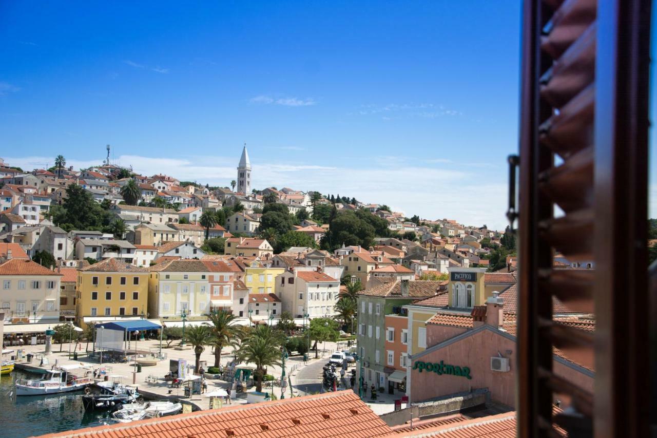 Buga In Center Of Mali Losinj